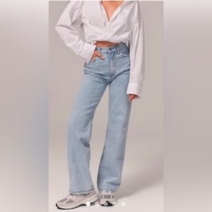 Abercrombie & Fitch High Rise 90’s Relaxed Jean
